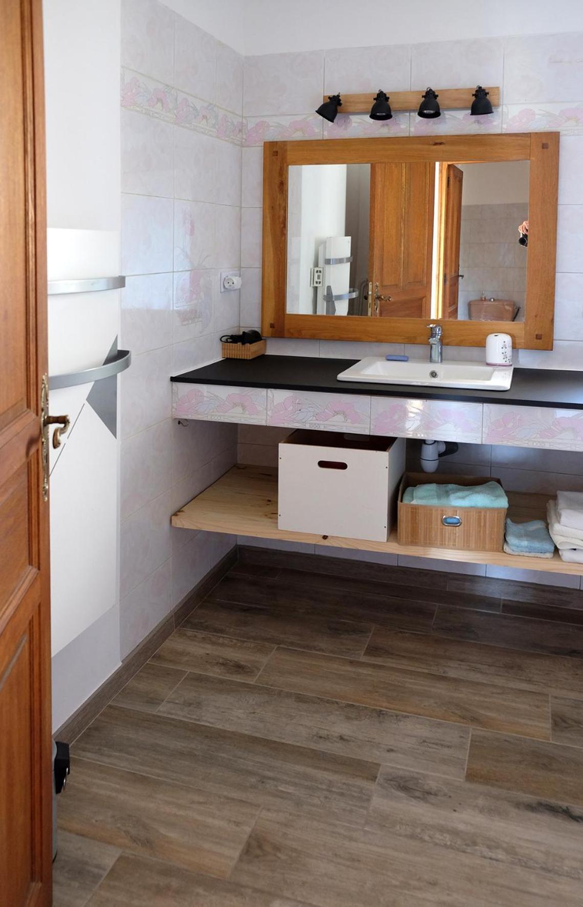 Mas D'Artaud Apartment อาร์ลส์ ภายนอก รูปภาพ